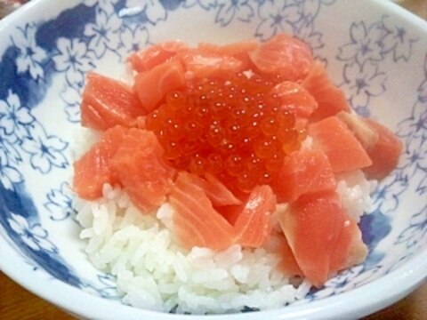 鮭といくらの親子丼(＾＾)